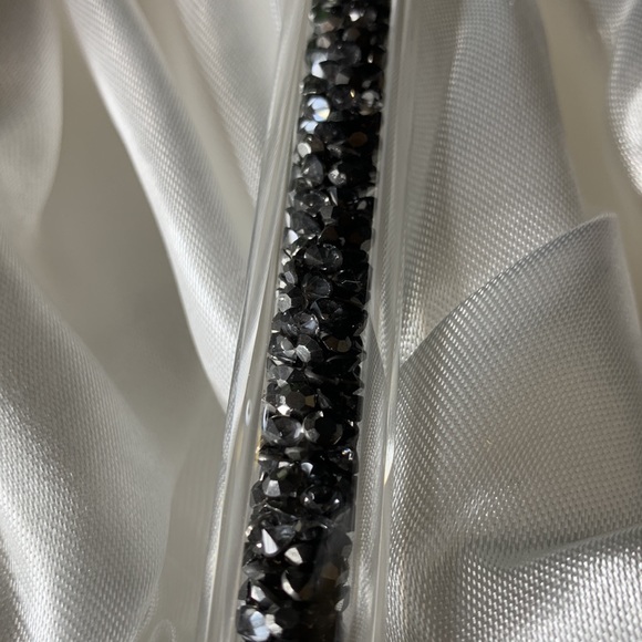 NIB Oleg Cassini cake knife and server with hematite stone filled handles - Picture 9 of 14